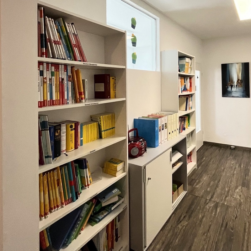 Foto der Bibliothek der Schülerhilfe Illertissen
