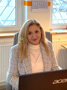 Ayse Tuncer Ayse Tuncer