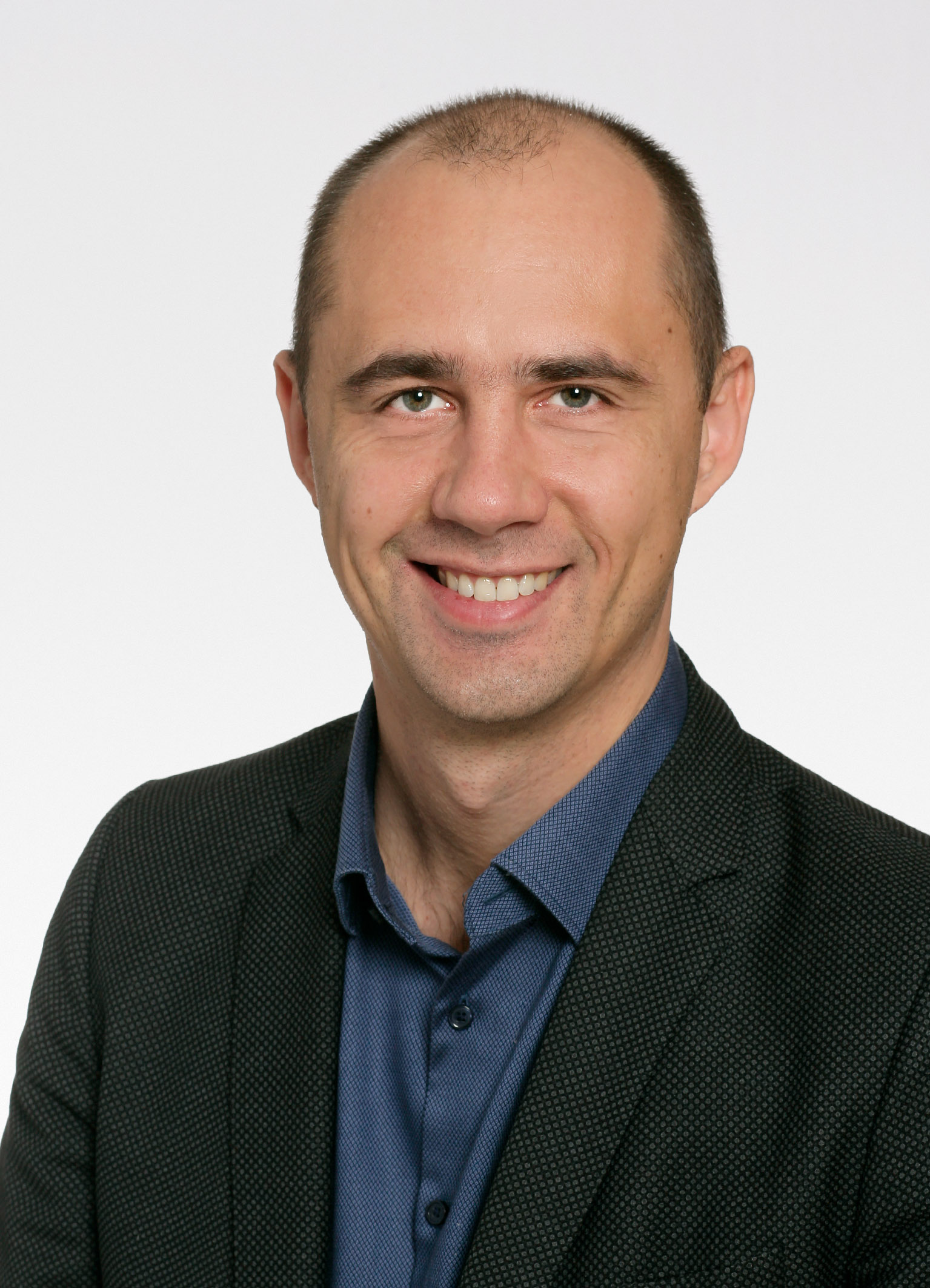 Herr Dimitrij Nosko ist Inhaber der Schülerhilfe Nachhilfe in Leichlingen Herr Dimitrij Nosko ist Inhaber der Schülerhilfe Nachhilfe in Leichlingen