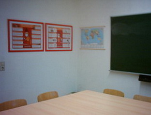 Ein Klassenraum in der Schülerhilfe Buxtehude Unterrichtsraum in der Schülerhilfe Buxtehude
