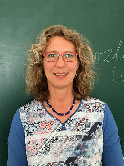 Dr. Beate Krause Dr. Beate Krause