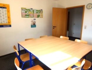 Unterrichtsraum der Schülerhilfe Neukirchen-Seelscheid Lernen in den hellen Räumlichkeiten der Schülerhilfe Neunkirchen-Seelstadt.