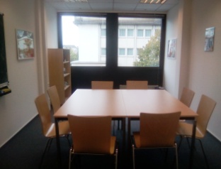 Unterrichtsraum I der Schülerhilfe Mönchengladbach Helle Unterrichtsräume sorgen für eine angenehme Lernatmosphäre.