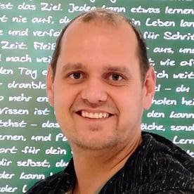 Thomas E. - Pädagogischer Leiter und Nachhilfelehrer für Latein, Mathematik und Rechnungswesen.