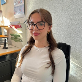 Lara Kaminski Lara Kaminski