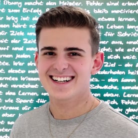 Enio L. gibt Nachhilfe in Mathematik, Deutsch und Englisch