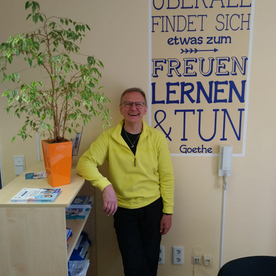 Udo Sch. gibt Nachhilfe in Mathematik, Deutsch und Englisch Udo Sch. gibt Nachhilfe in Mathematik, Deutsch und Englisch