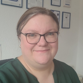 Ann-Kathrin Bücker