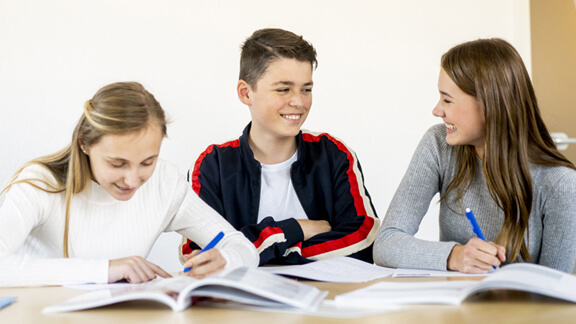 Kostenlose Probestunden bei der Schülerhilfe Kinder lernen bei der Schülerhilfe